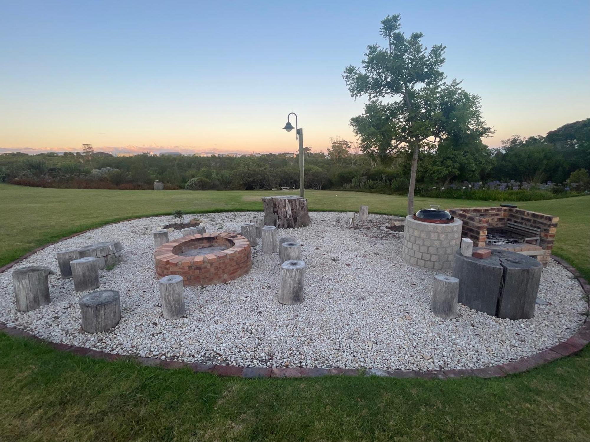 Gemstone Farm Bed and Breakfast Plettenberg Bay Exteriör bild